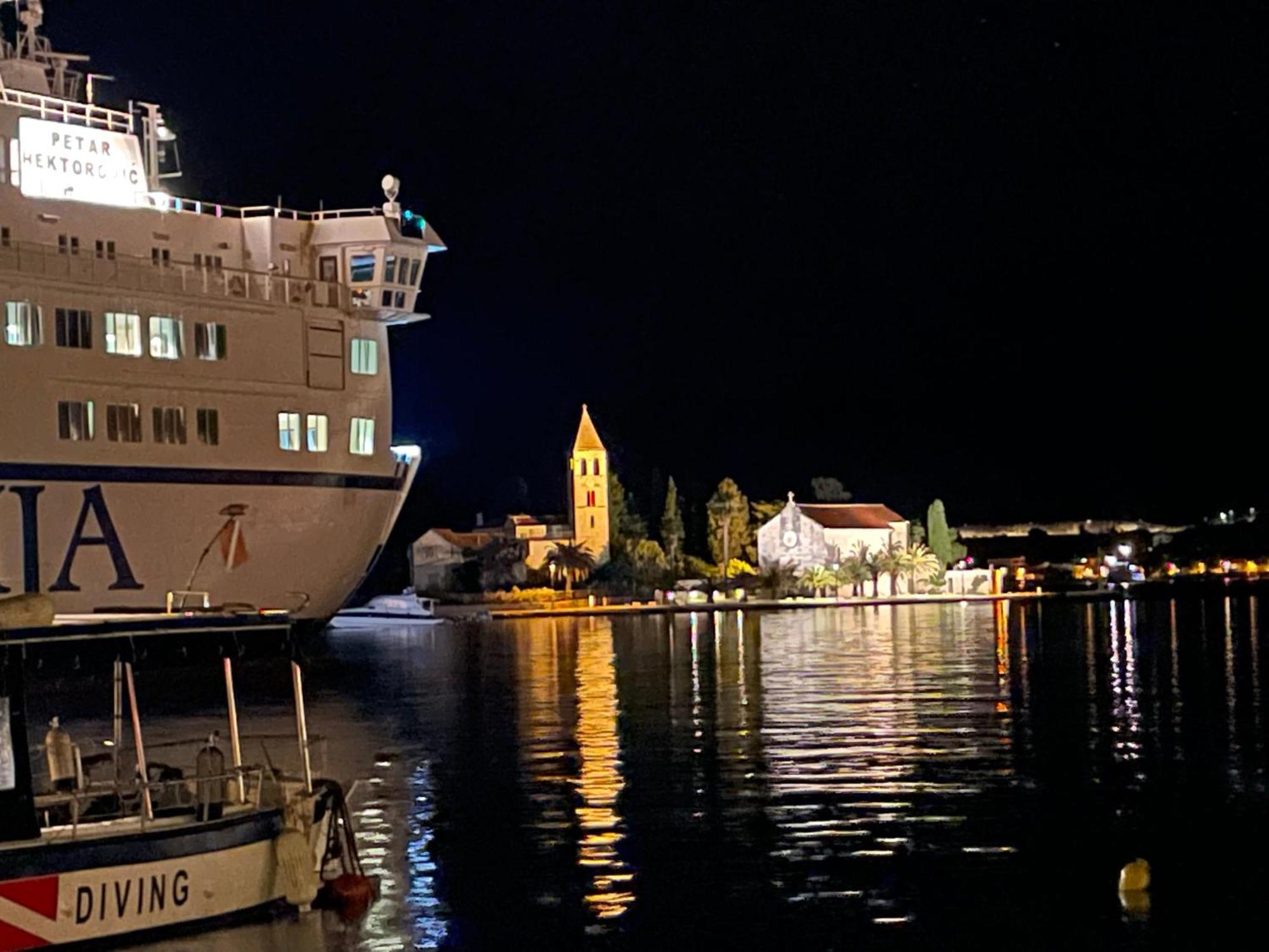 Pomalo Inn Vis Zewnętrze zdjęcie